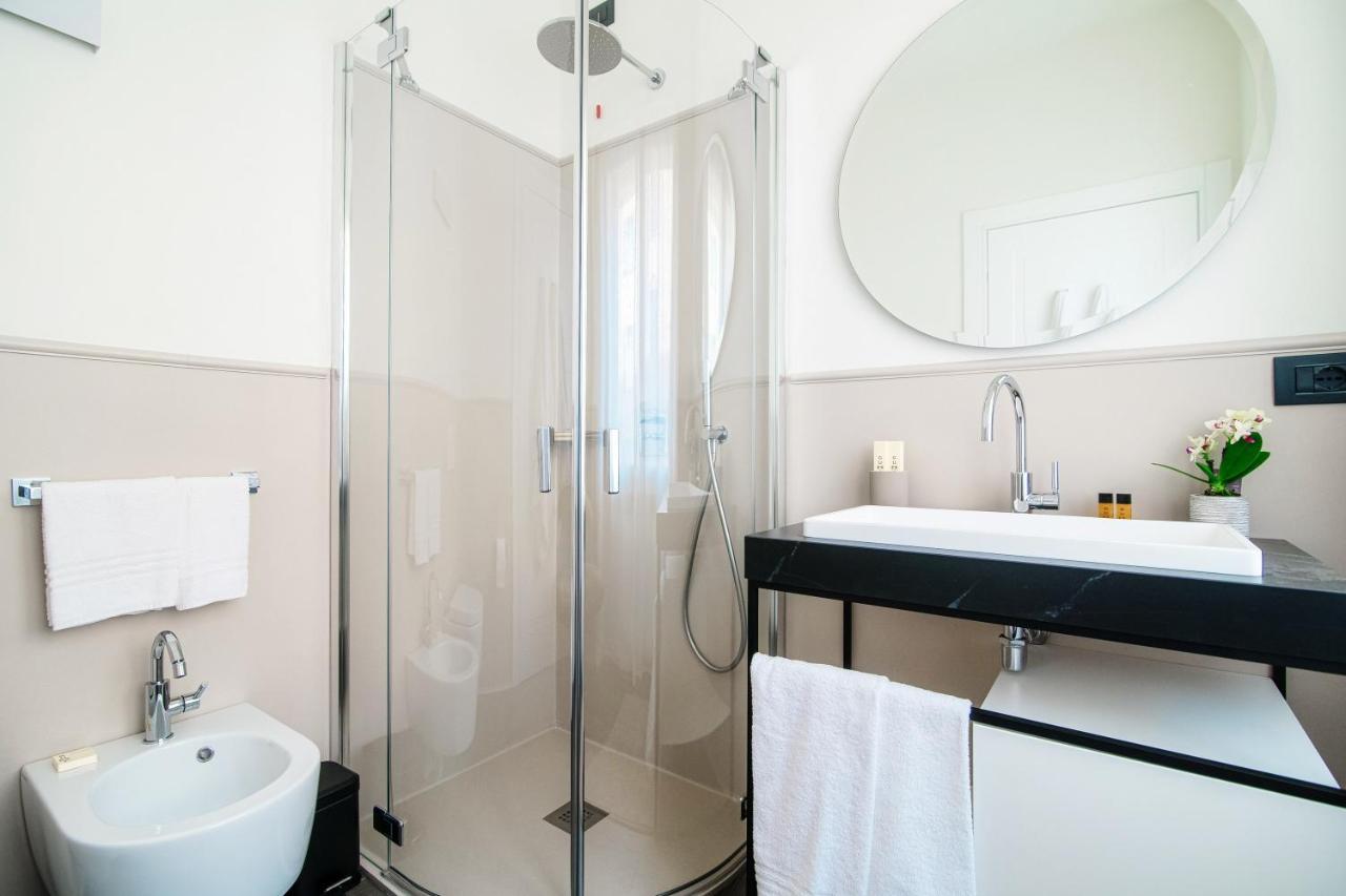 In Centro Luxury Rooms Como Bagian luar foto