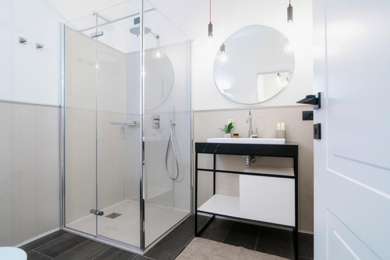 In Centro Luxury Rooms Como Bagian luar foto