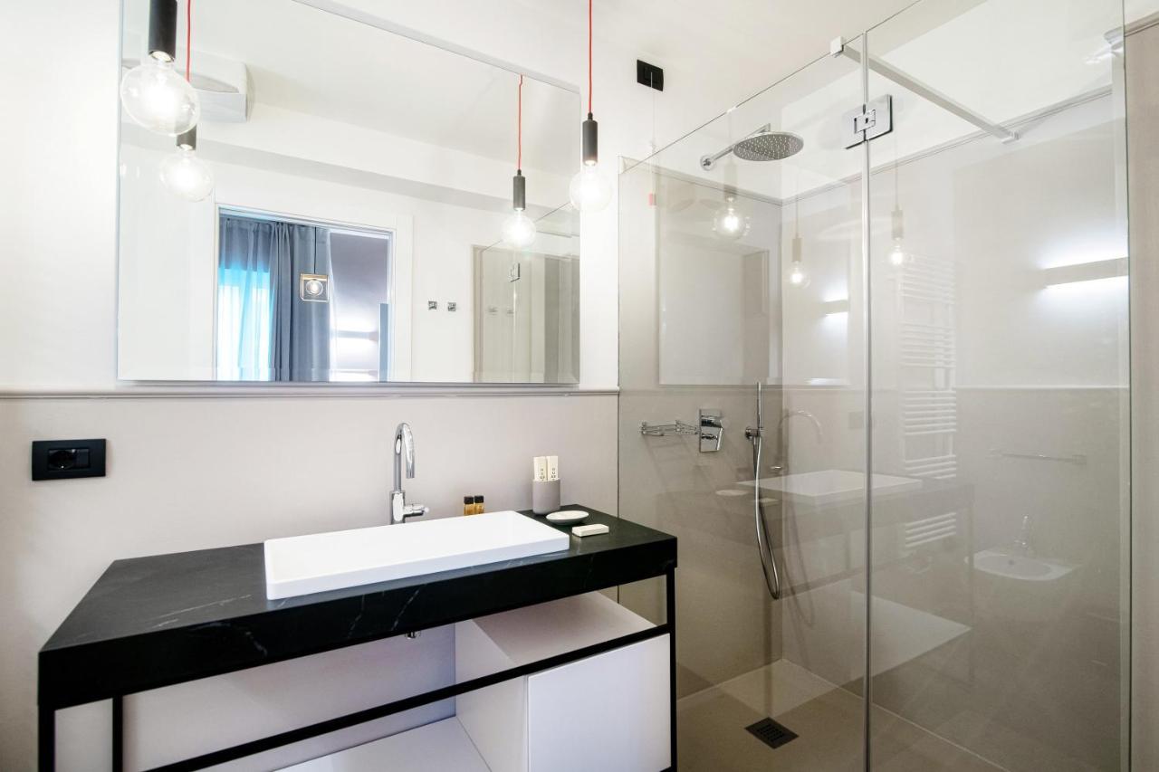 In Centro Luxury Rooms Como Bagian luar foto